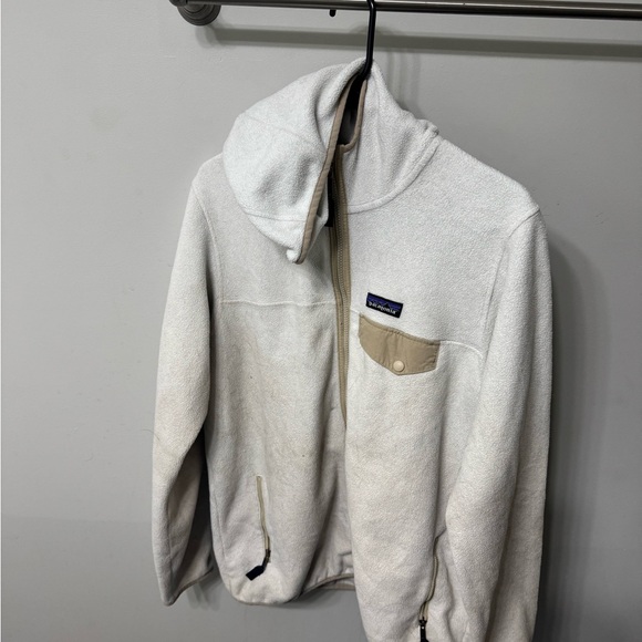 Patagonia Cream Hooded Fleece Jacket - Picture 2 of 2